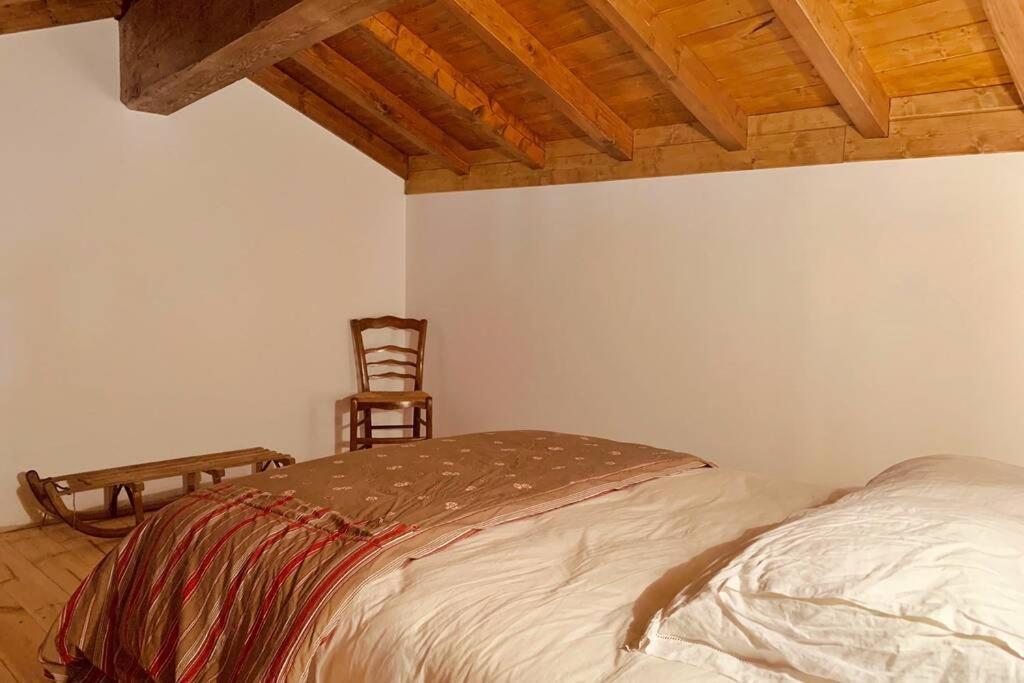 Charmante Maison De Village: Prestation De Qualite, Confort, Terrasse Targassonne